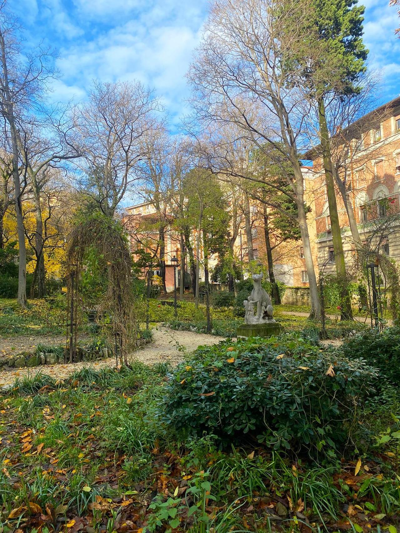 Blucavana, Casa Vacanze In Centro A Trieste Exterior foto